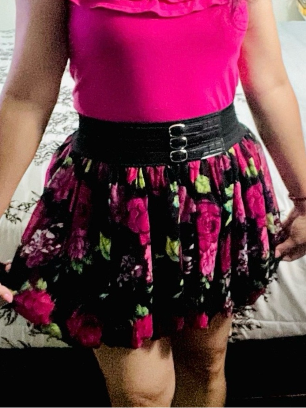 Y2K Rue 21 black wide elastic waist w/buckle & Floral Pink balloon Mini Skirt  S